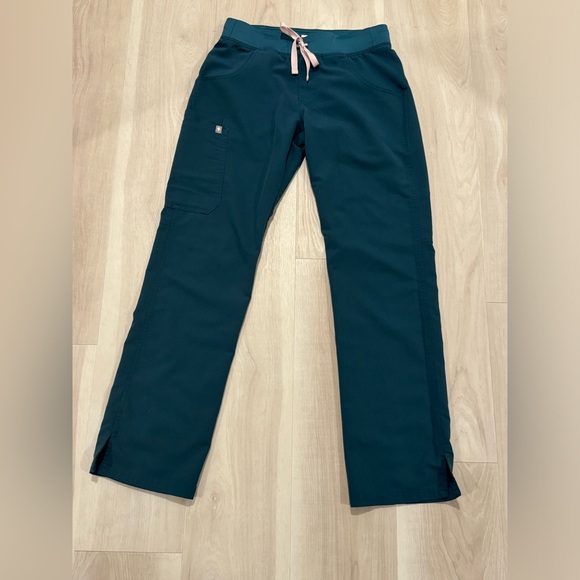FIGS Caribbean Blue Kade Cargo Pants - Picture 4 of 6